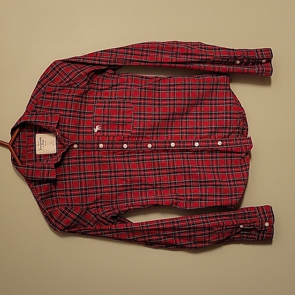 Abercrombie & Fitch womdn's red plaid fitted button down shirt size XS